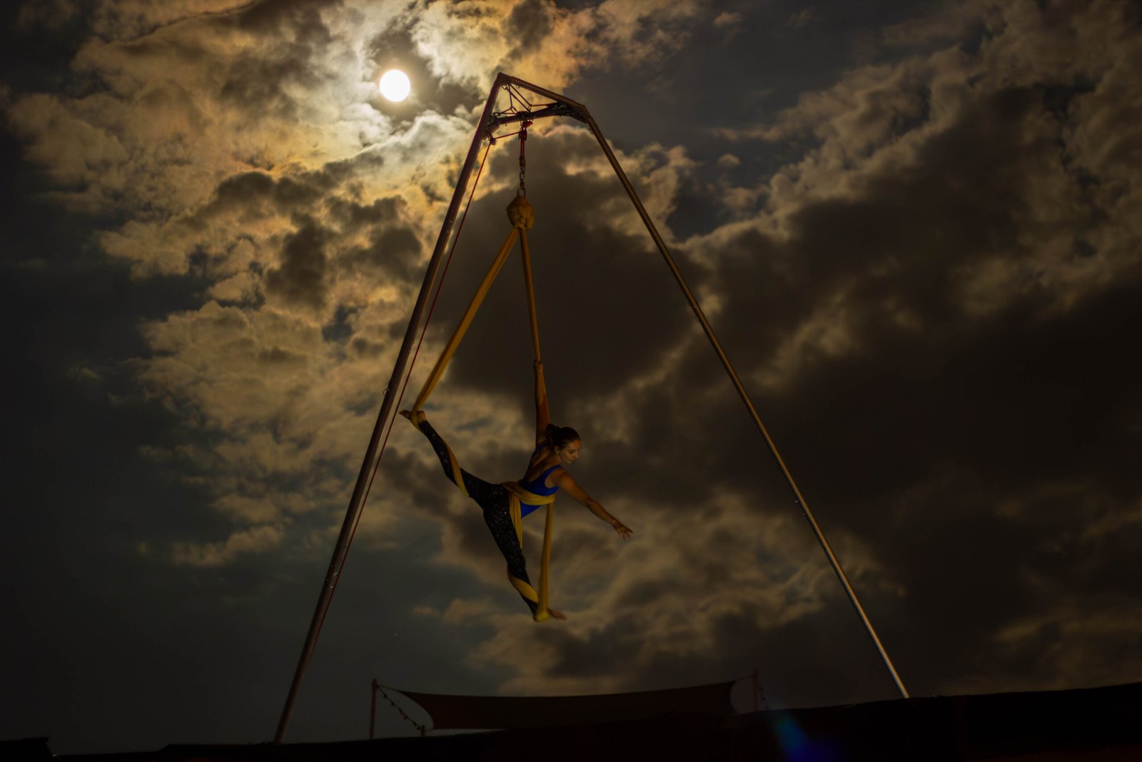 Cursante la antrenament în studioul Aerialight